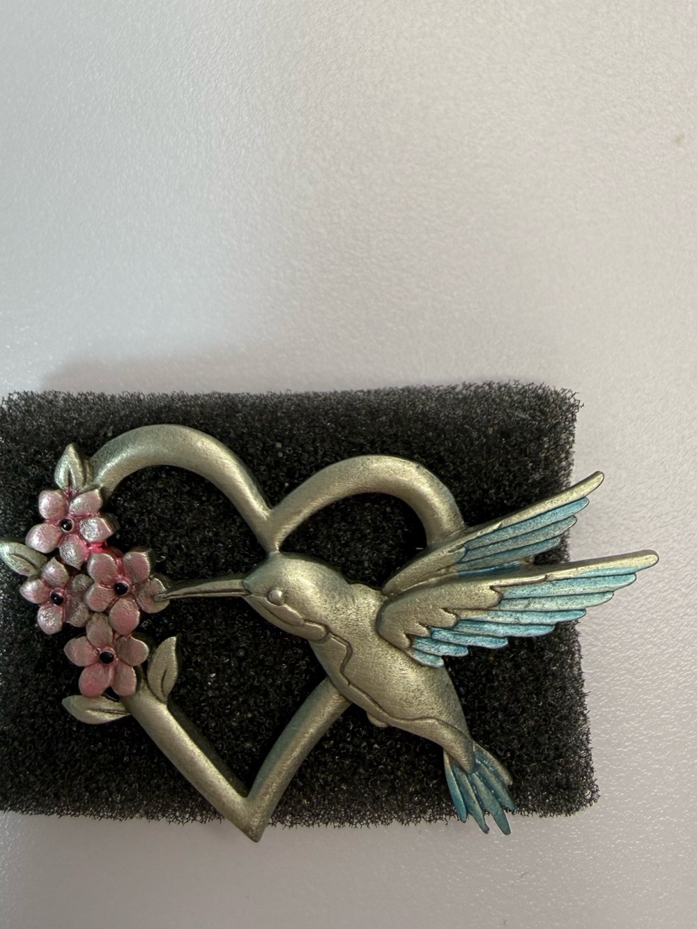 JJ Jonette Signed Hummingbird Silver Heart Brooch w/ Pink Flowers & Teal Wings